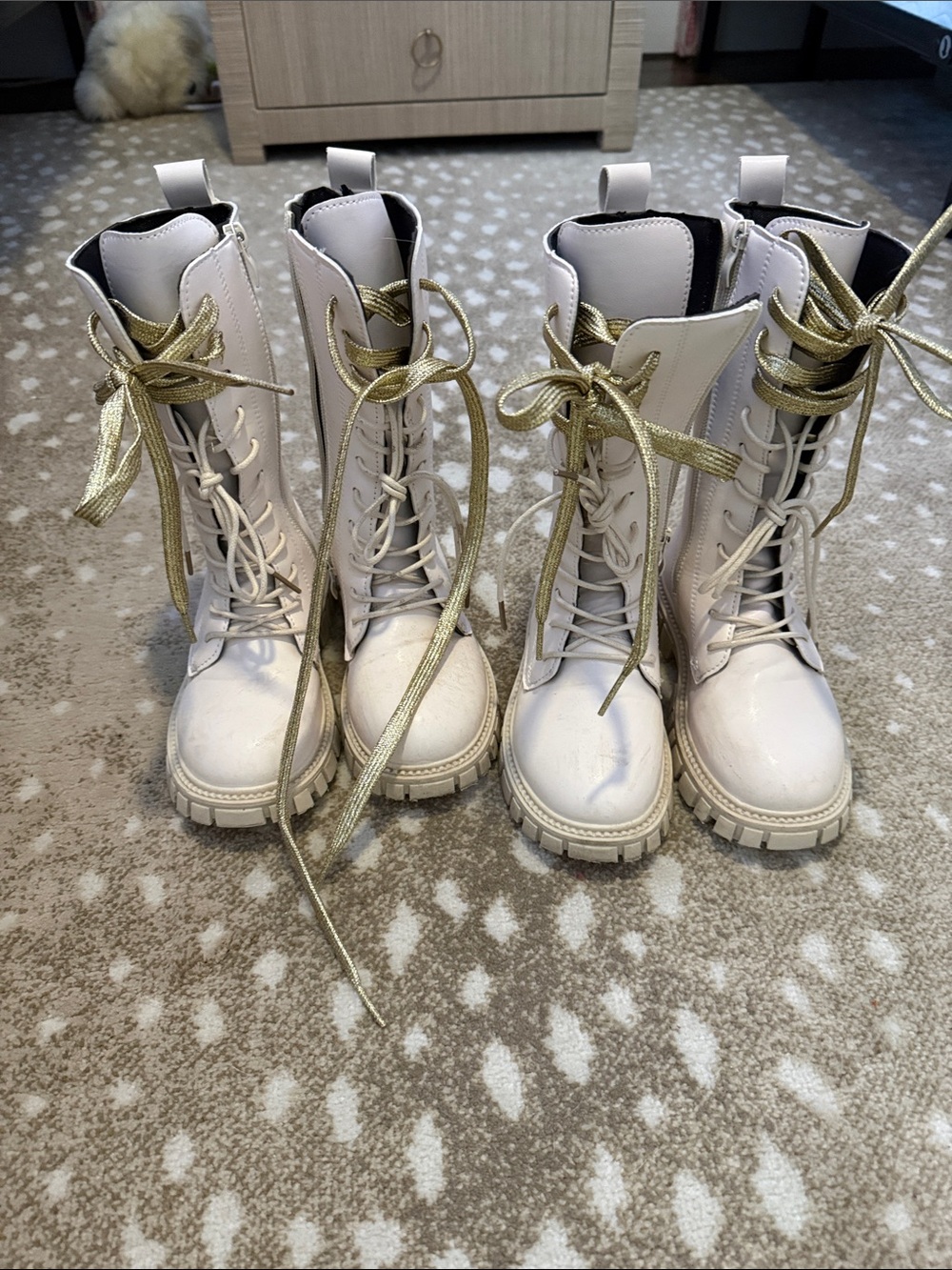 K-pop demon hunters Kids Cream Combat Boots with Gold Laces size 31 12.5/13/1